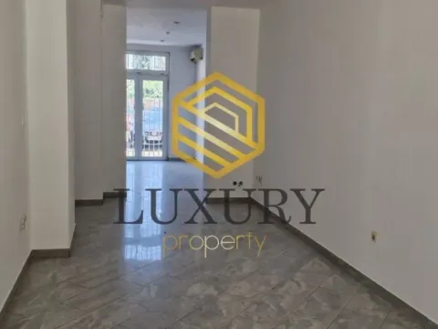 Rent, office space, 90m², Stari Aerodrom, Podgorica - image 4