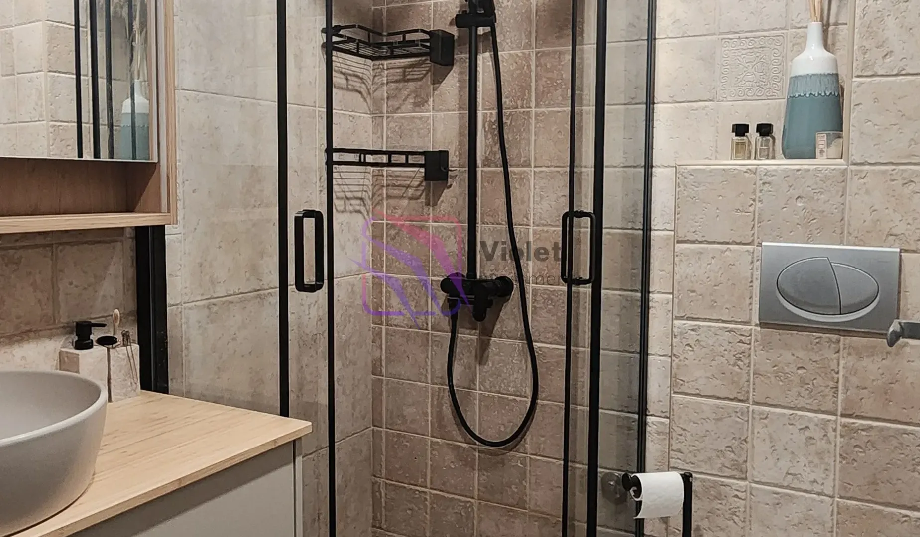 Prodaja, trosoban stan, 75m², Dobrota, Kotor
