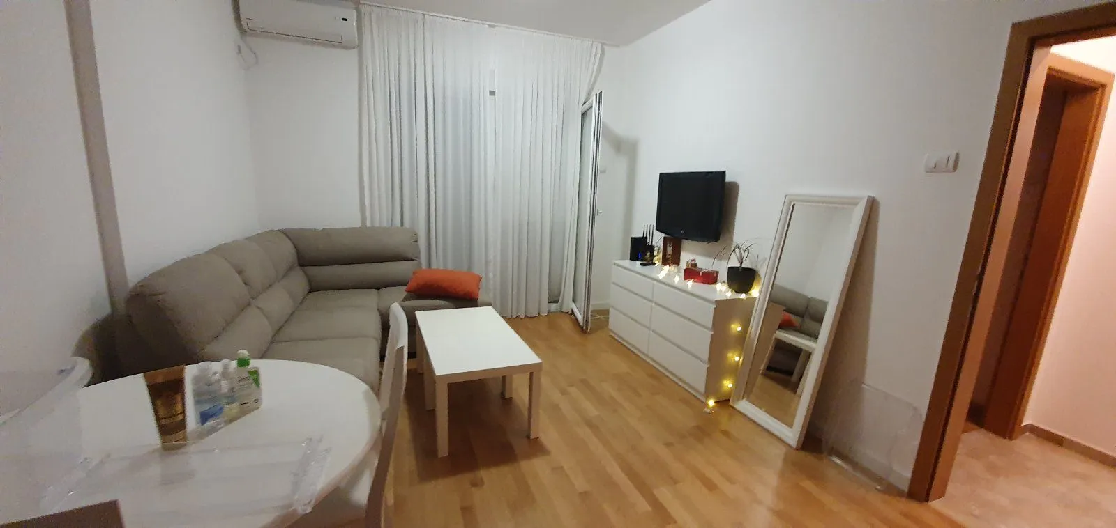 Izdavanje, jednosoban stan, 39m², Budva, Crna Gora
