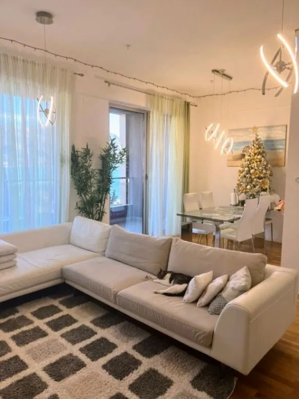 Sale, three bedroom apartment, 105m², Bečići, Budva