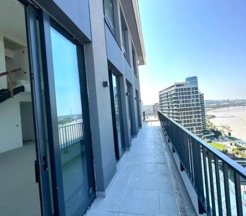 Prodaja, četvorosoban stan, 173m², Beograd Na Vodi, Beograd