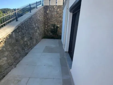 Izdavanje, garsonjera, 40m², Obala Đuraševića, Tivat - image 6