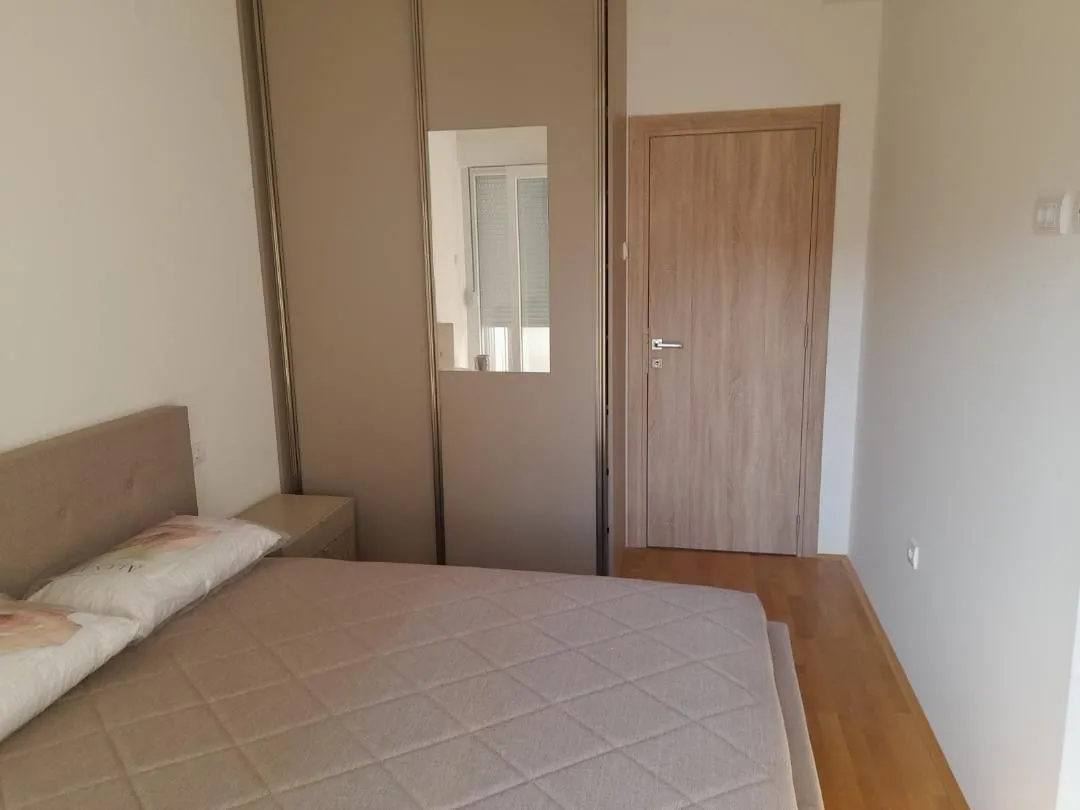 Izdavanje, jednosoban stan, 44m², Ljubović, Podgorica