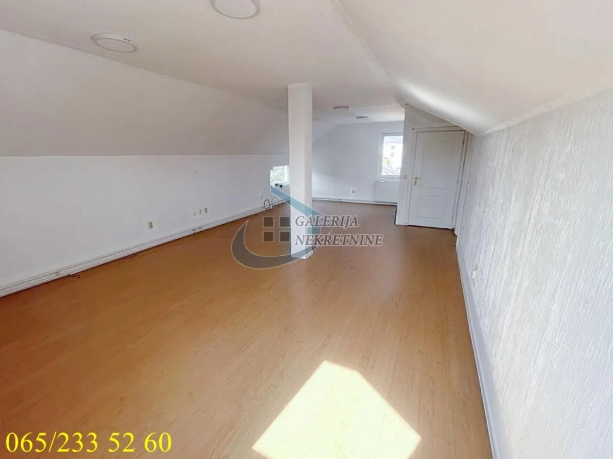 Rent, four bedroom apartment, 176m², Voždovac Sve Podlokacije, Beograd