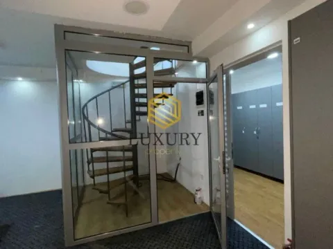 Izdavanje, poslovni prostor, 140m², Preko Morače, Podgorica - image 8