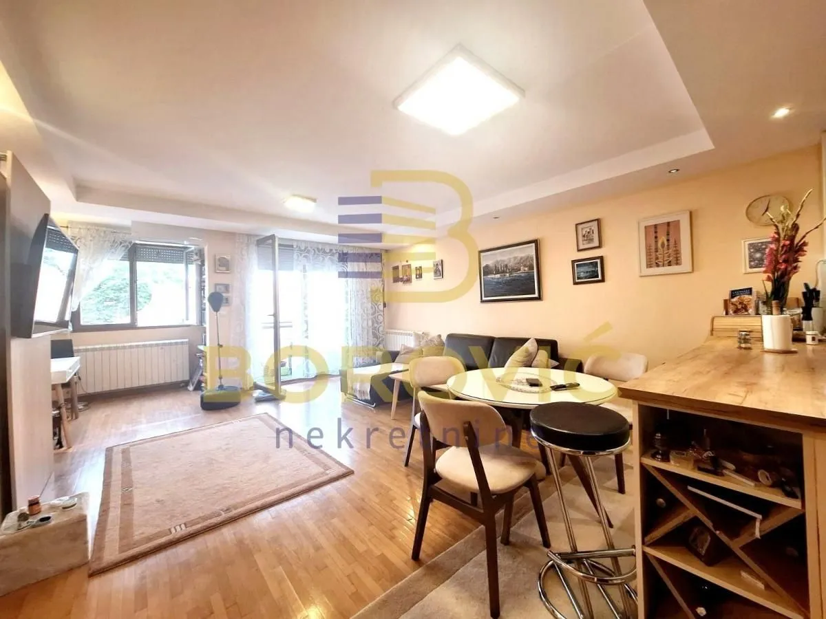 Prodaja, trosoban stan, 85m², Vukov Spomenik, Zvezdara Sve Podlokacije