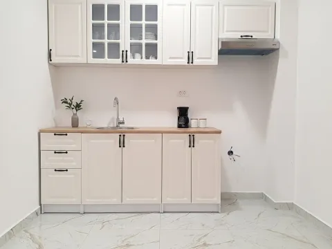 Izdavanje, jednosoban stan, 43m², Zagorič, Podgorica - image 2