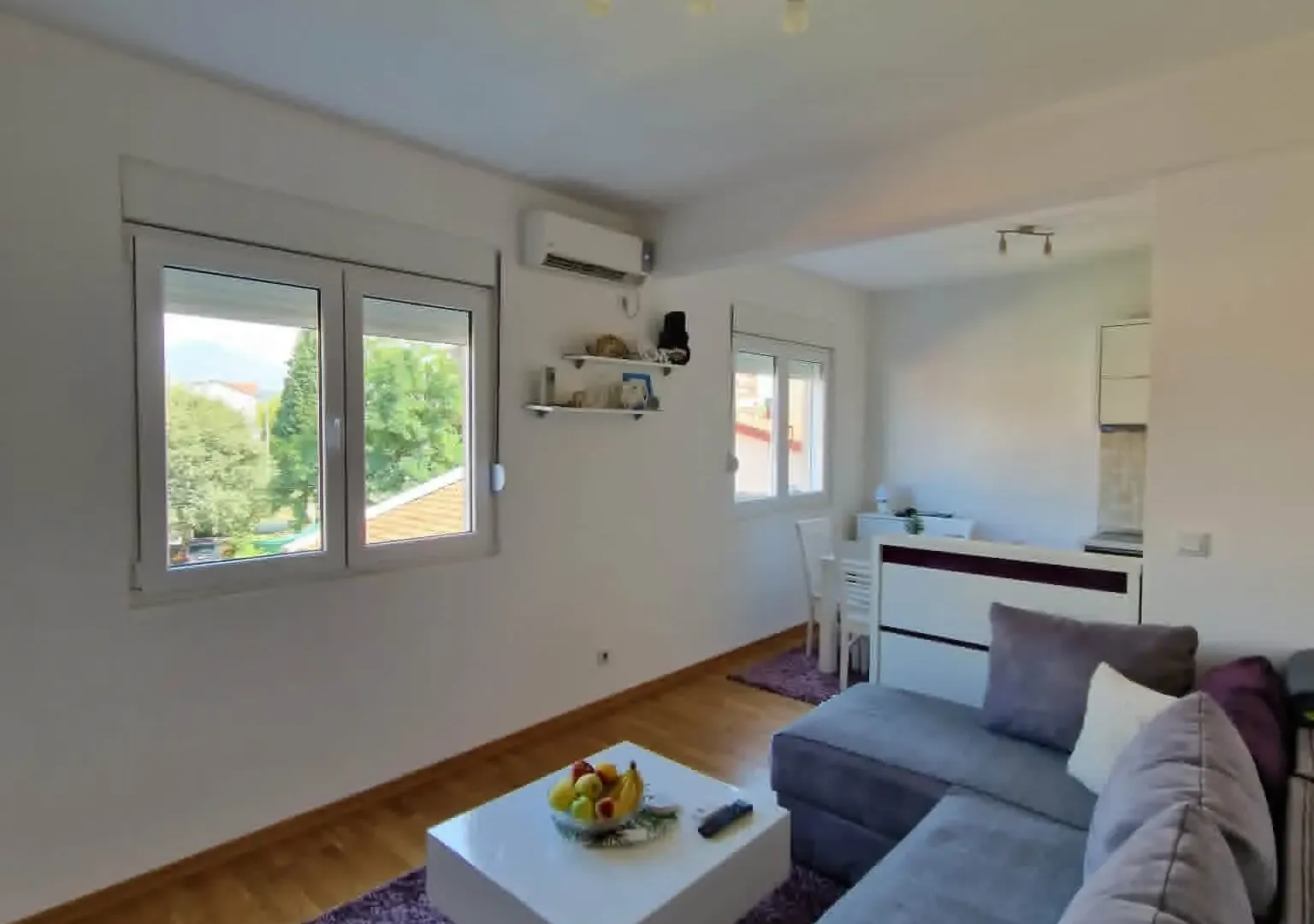 Izdavanje, jednosoban stan, 45m², Drač, Podgorica