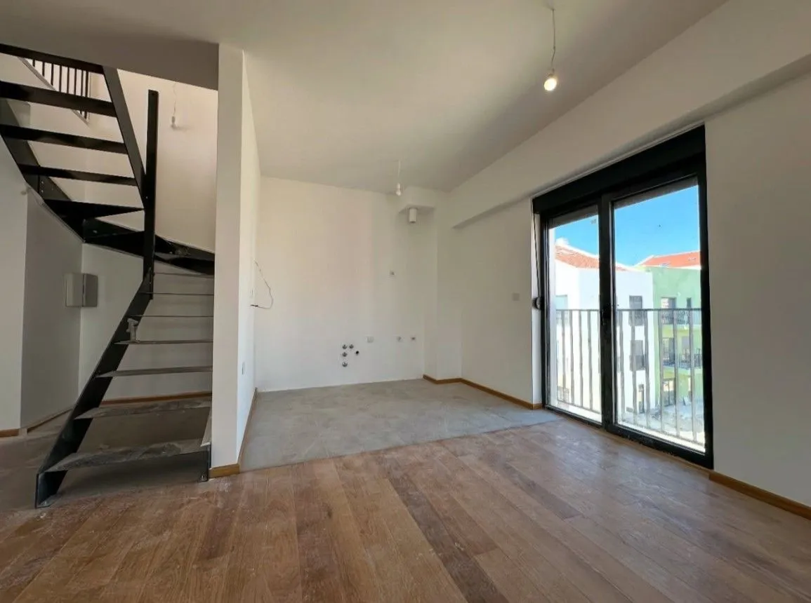 Prodaja, četvorosoban stan, 110m², Podgorica, Crna Gora
