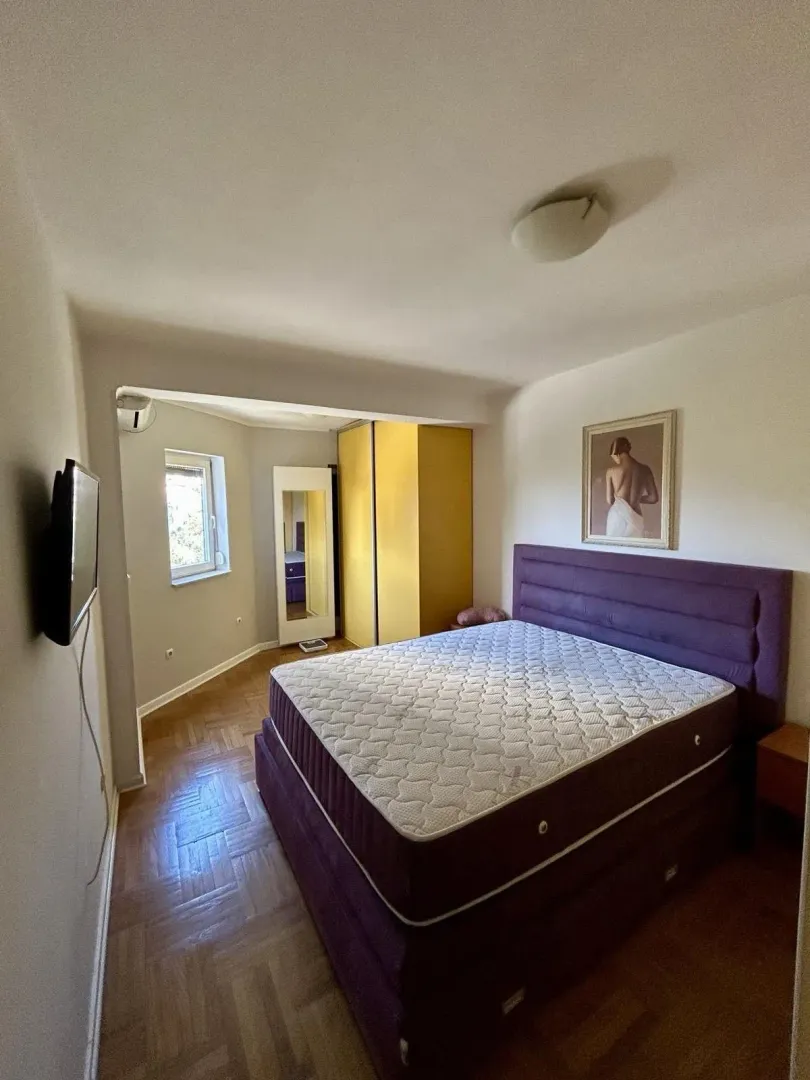 Izdavanje, jednosoban stan, 56m², Preko Morače, Podgorica