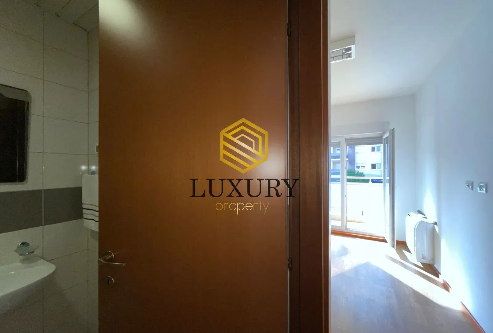 Rent, three bedroom apartment, 110m², City Kvart, Podgorica