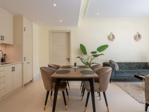 Sale, two bedroom apartment, 121m², Porto Montenegro, Tivat - image 18