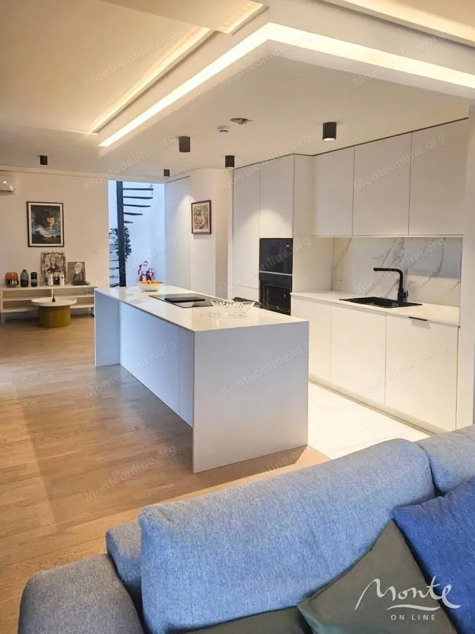 Sale, three bedroom apartment, 262m², Budva, Crna Gora
