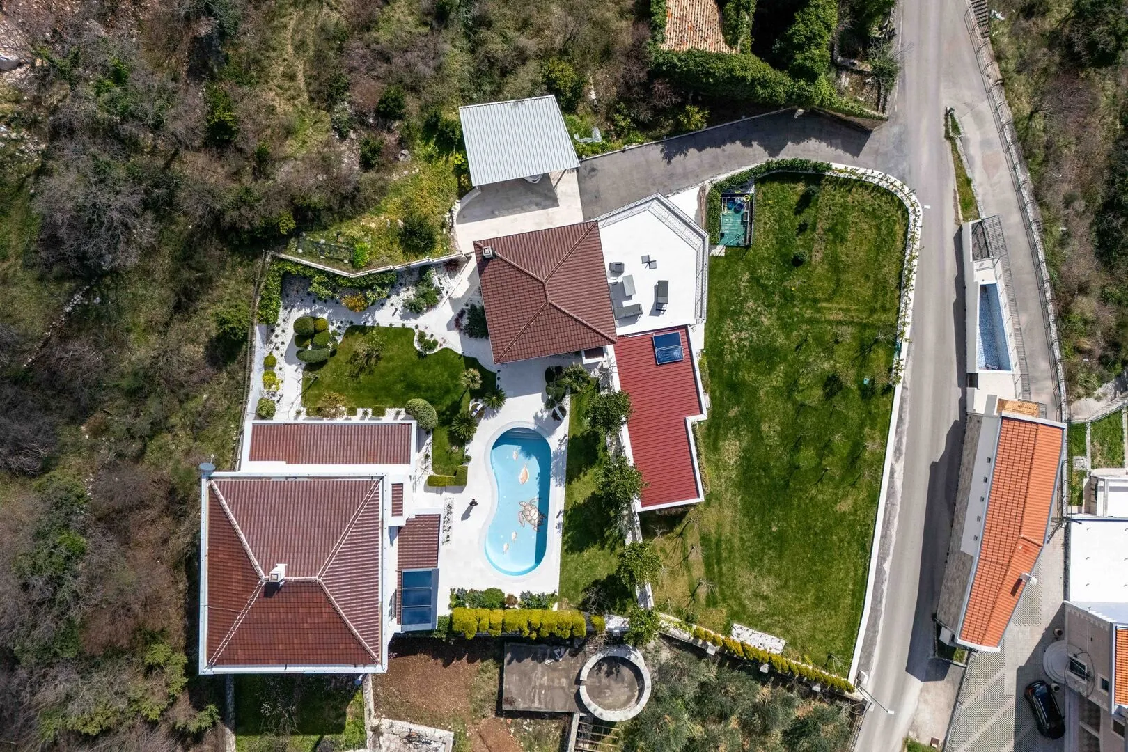 Sale, house, 410m², Blizikuće, Budva