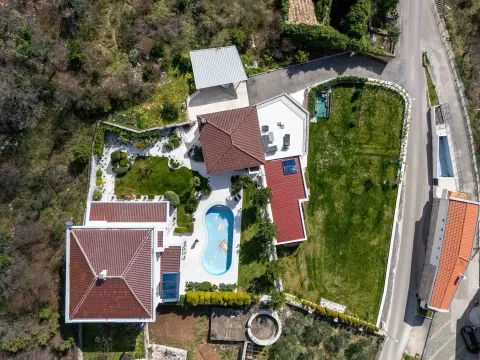 Sale, house, 410m², Blizikuće, Budva - image 31