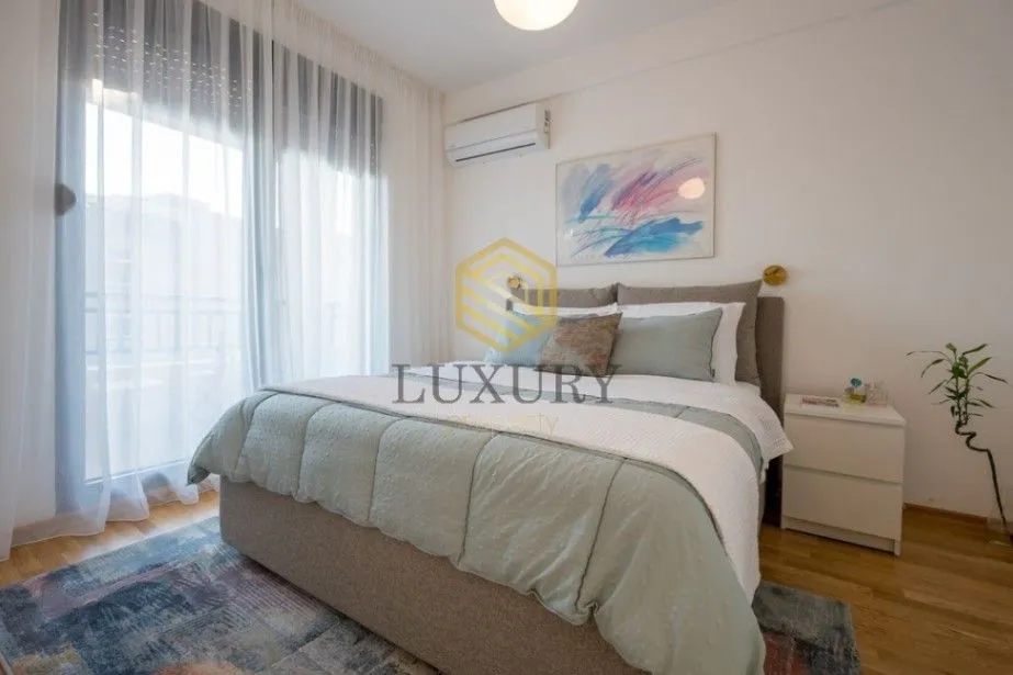 Prodaja, dvosoban stan, 63m², Pod Kuk, Tivat