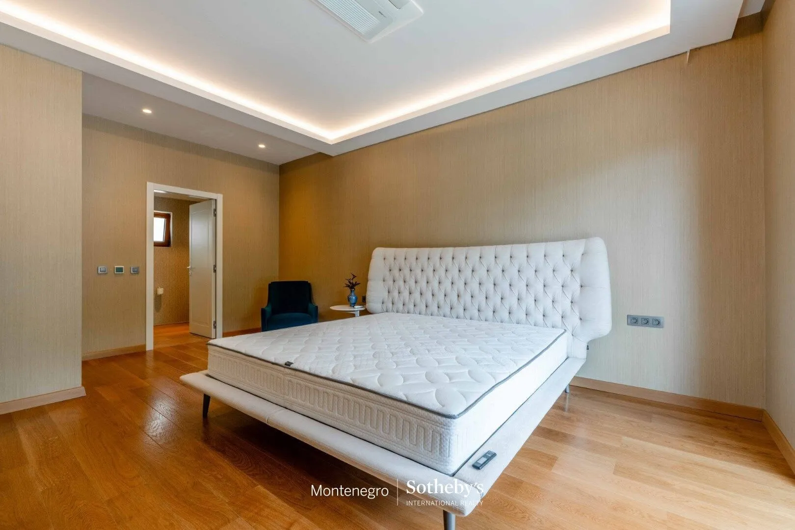 Prodaja, kuća, 261m², Rijeka Reževići, Budva