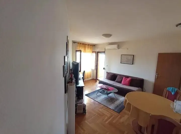 Prodaja, jednosoban stan, 40m², Stari Aerodrom, Podgorica