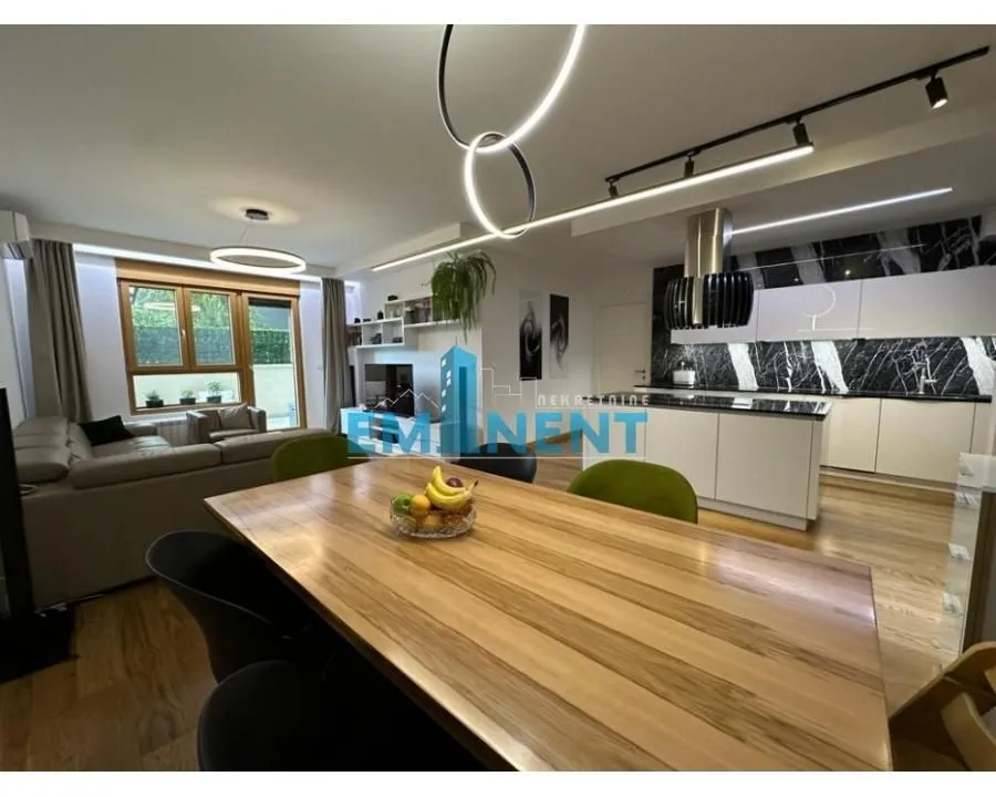 Prodaja, četvorosoban stan, 138m², Novi Beograd Blok 65, Novi Beograd Sve Podlokacije