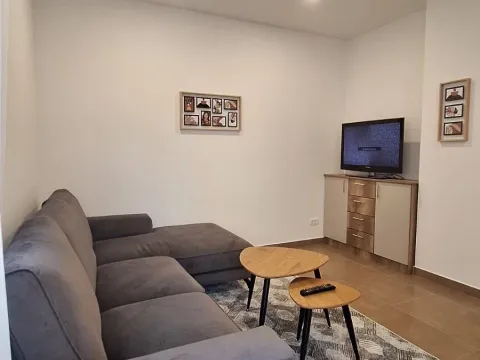 Rent, one bedroom apartment, 36m², Donja Gorica, Podgorica - image 3