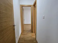 Izdavanje, dvosoban stan, 70m², Blok 9, Podgorica - image 3