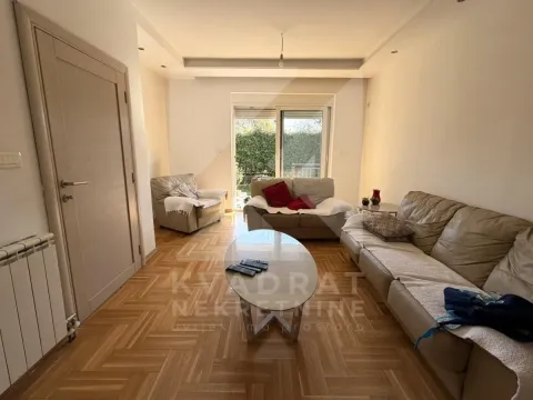 Rent, house, 220m², Tološi, Podgorica - image 3