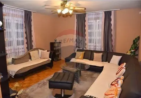 Prodaja, kuća, 696m², Zlatica, Podgorica - image 51