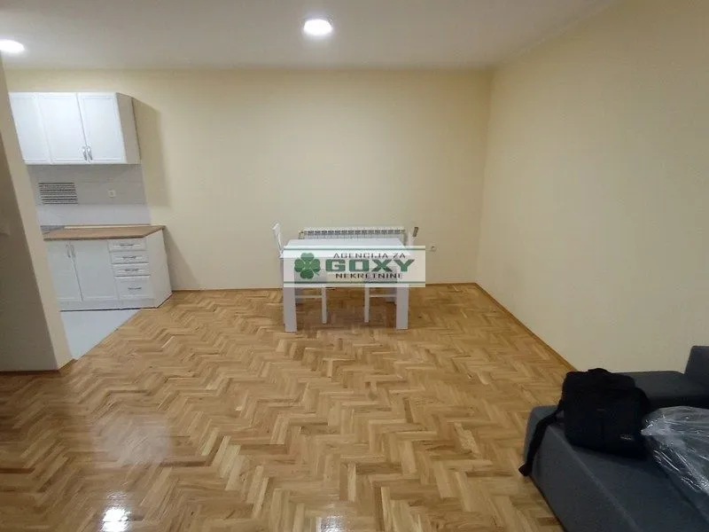 Sale, three bedroom apartment, 67m², Altina, Beograd