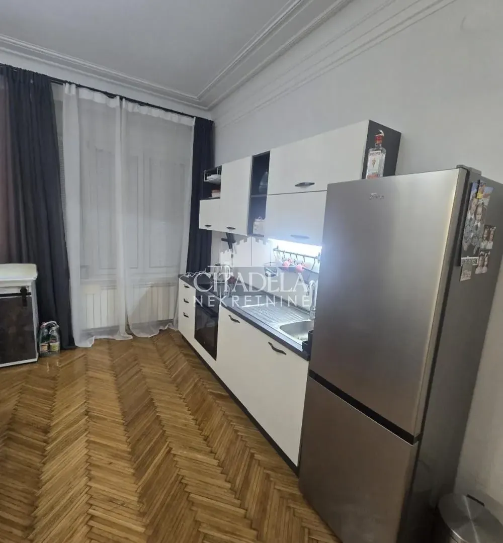 Rent, four bedroom apartment, 131m², Stari Grad, Beograd