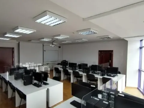 Izdavanje, poslovni prostor, 500m², Adamovićevo Naselje, Novi Sad Sve Podlokacije - image 8