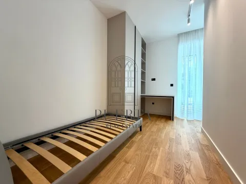 Rent, house, 130m², Ibričevina, Podgorica - image 12