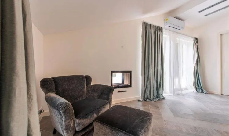 Prodaja, kuća, 600m², Lepetani, Tivat