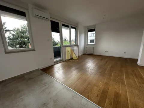 Rent, office space, 48m², Bulevar Evrope, Novi Sad Sve Podlokacije - image 2