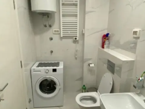 Izdavanje, jednosoban stan, 47m², Central Point, Podgorica - image 3