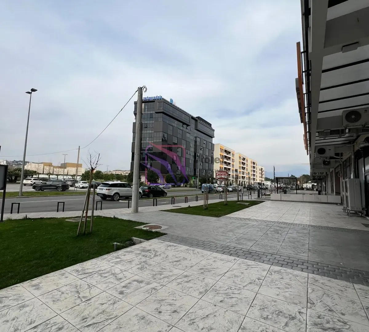 Rent, office space, 104m², Central Point, Podgorica