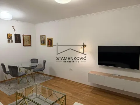 Izdavanje, dvosoban stan, 57m², Sajam, Novi Sad Sve Podlokacije - image 7