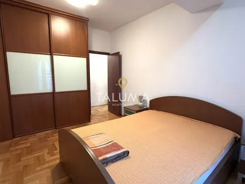 Rent, two bedroom apartment, 62m², Blok 9, Podgorica - image 4