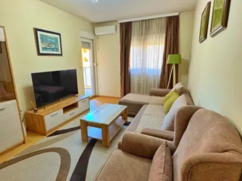 Izdavanje, jednosoban stan, 45m2, City Kvart, Podgorica Izdavanje, jednosoban stan, 45m2, City Kvart, Podgorica