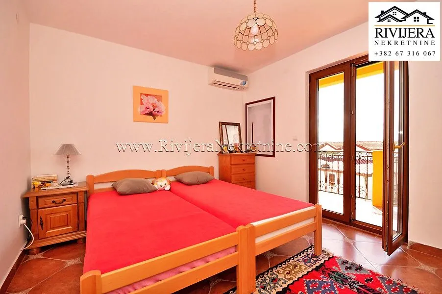 Prodaja, kuća, 260m², Baošići, Herceg Novi