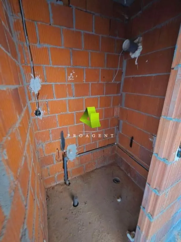 Prodaja, dvosoban stan, 65m², Donja Vrežina, Niš