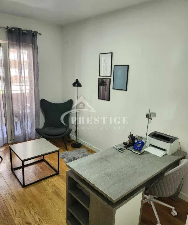 Izdavanje, jednosoban stan, 20m², Central Point, Podgorica