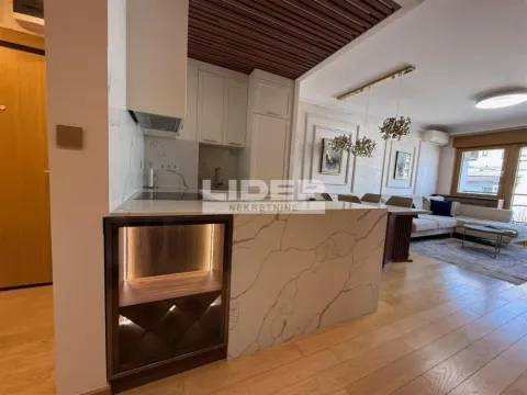 Izdavanje, trosoban stan, 60m², Vračar Centar, Vračar Sve Podlokacije - image 14