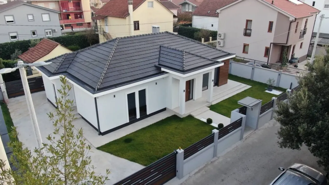 Izdavanje, kuća, 160m², Dalmatinska ulica, Podgorica