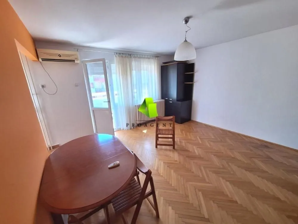Rent, one bedroom apartment, 50m², Crveni Pevac, Niš