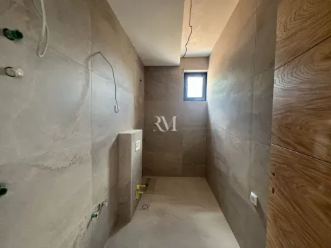Prodaja, dvosoban stan, 52m², Dobrota, Kotor - image 7