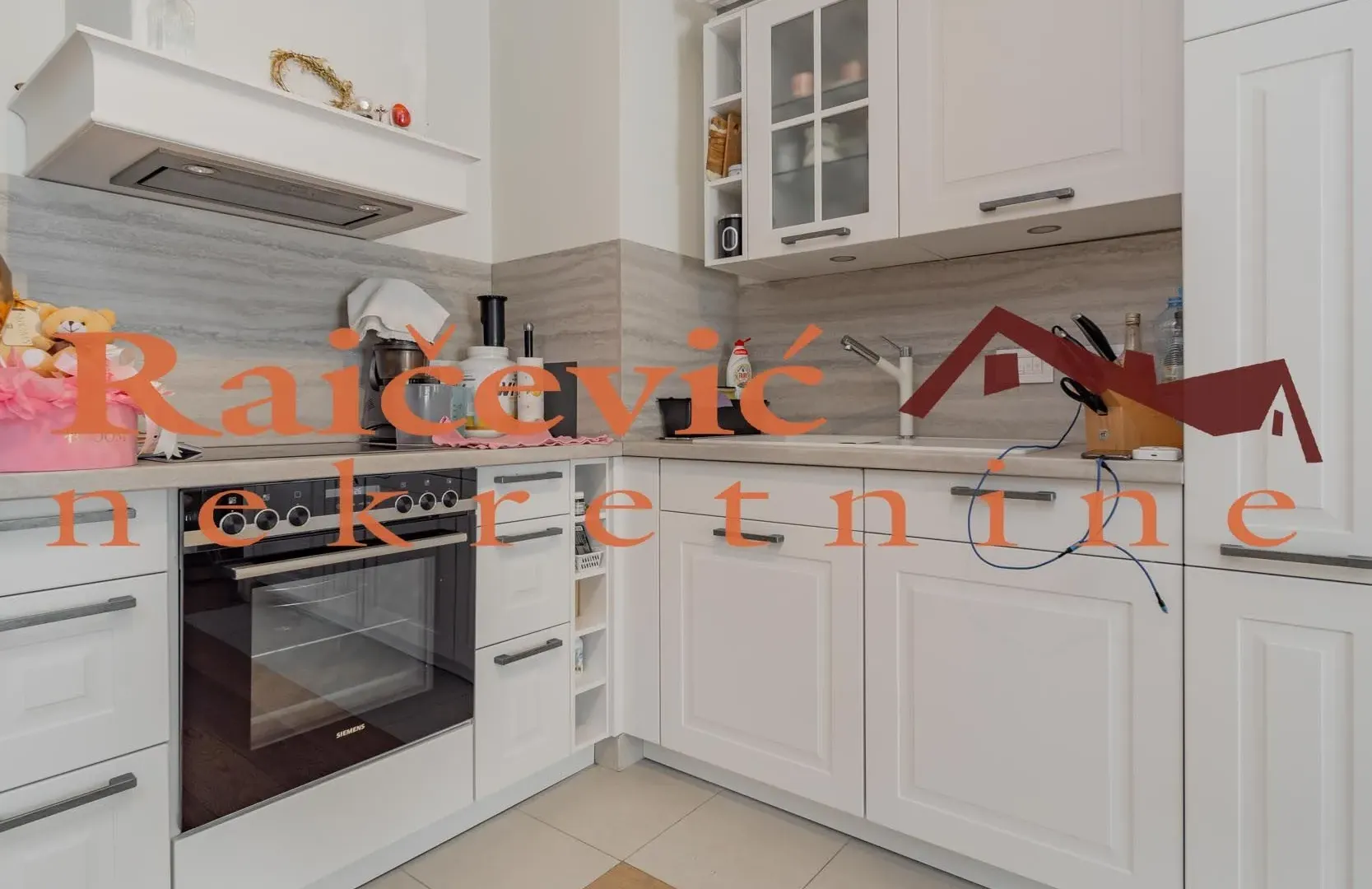 Prodaja, trosoban stan, 74m², Savski Venac, Beograd
