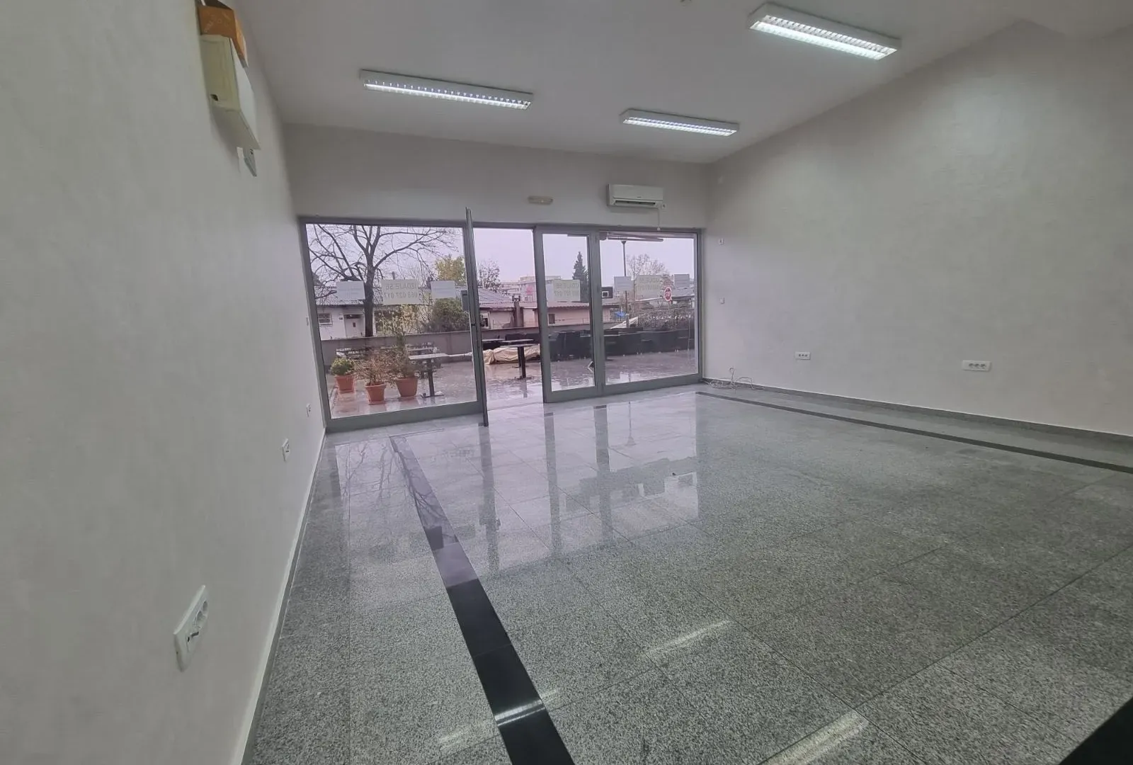 Sale, office space, 43m², Stari Aerodrom, Podgorica