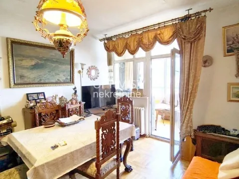 Stan in Zvezdara Sve Podlokacije