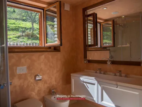 Prodaja, kuća, 585m², Stoliv, Kotor - image 27