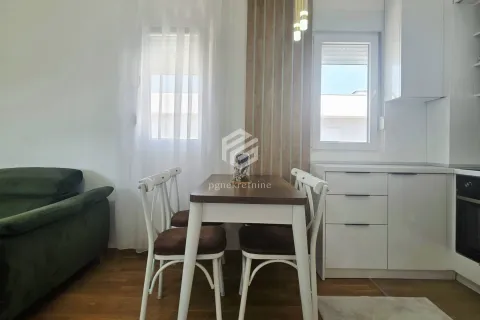 Rent, two bedroom apartment, 57m², Stari Aerodrom, Podgorica - image 8